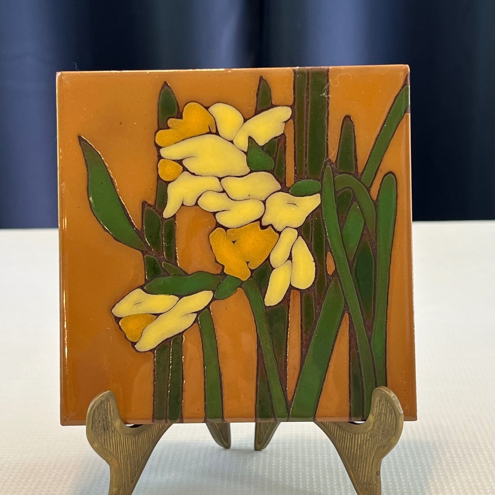 Vintage Arts & Crafts Daffodil Ceramic Tile Trivet - Cactus Flower Albuquerque - Picture 2 of 4